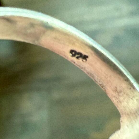 Trio Gem Elegance – Silver Ring with Blue Topaz & Peridot Teardrops Size 9 New - Picture 5 of 6